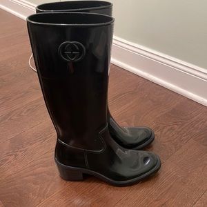 Gucci black rubber rain boots